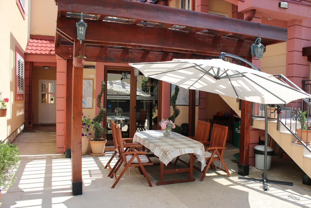 Apartments Dragovic Nikšić Екстериор снимка