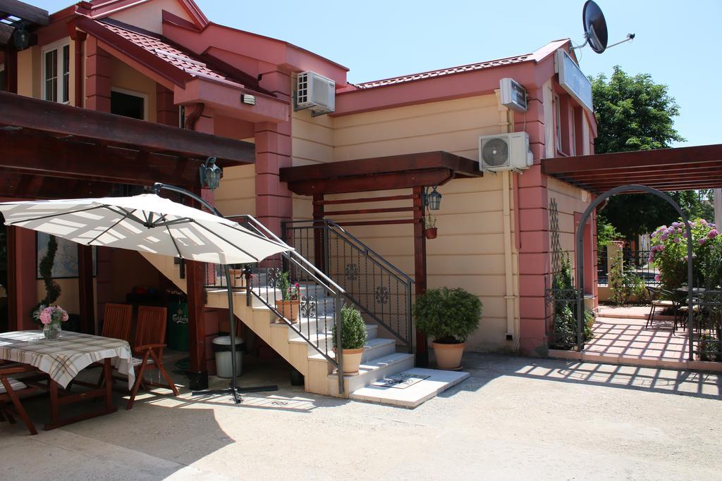 Apartments Dragovic Nikšić Екстериор снимка